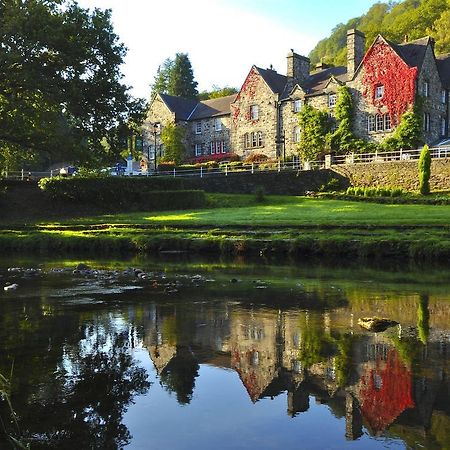 Royal Oak Hotel Betws-y-Coed Bagian luar foto