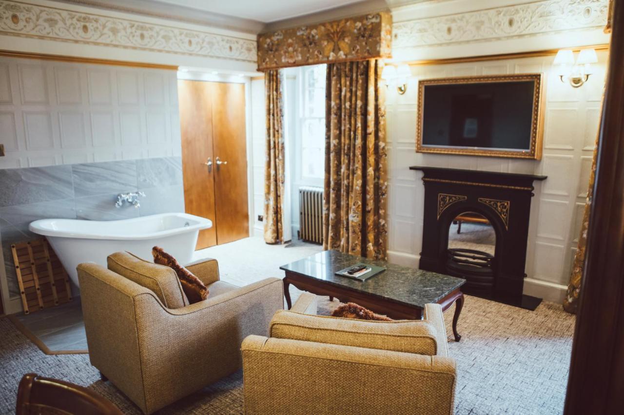 Royal Oak Hotel Betws-y-Coed Bagian luar foto